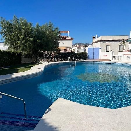Beautiful Views, Pool & Just 10Min To The Beach ネルハ エクステリア 写真