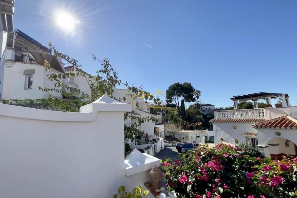Beautiful Views, Pool & Just 10Min To The Beach ネルハ エクステリア 写真
